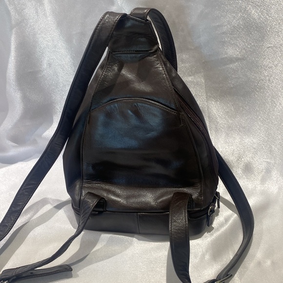Perlina chocolate brown leather backpack - Picture 2 of 12